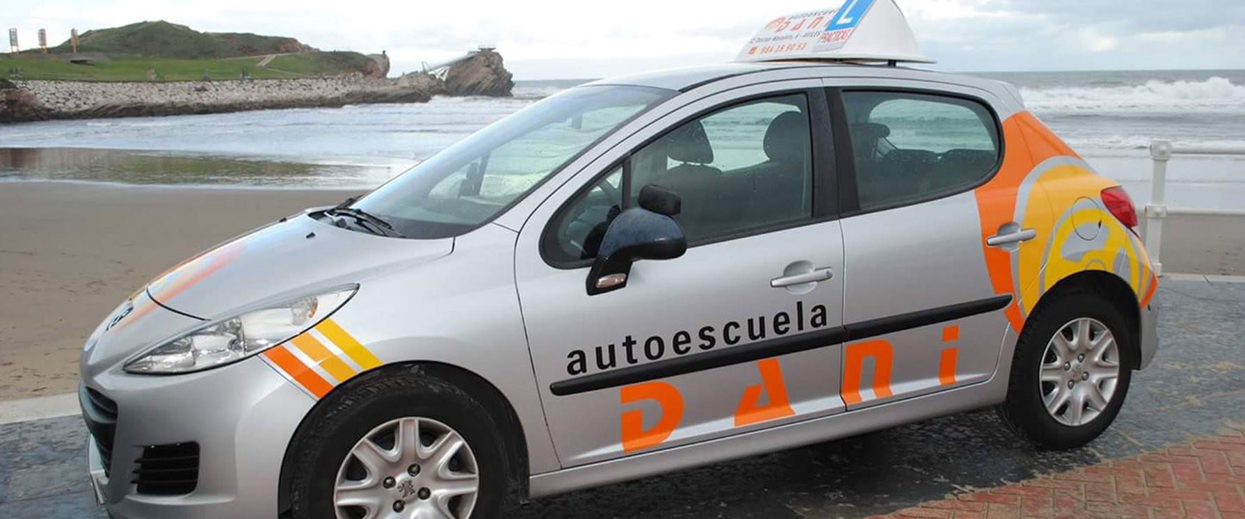 ¿QUIERES APRENDER A CONDUCIR? DANI ES TU AUTOESCUELA 